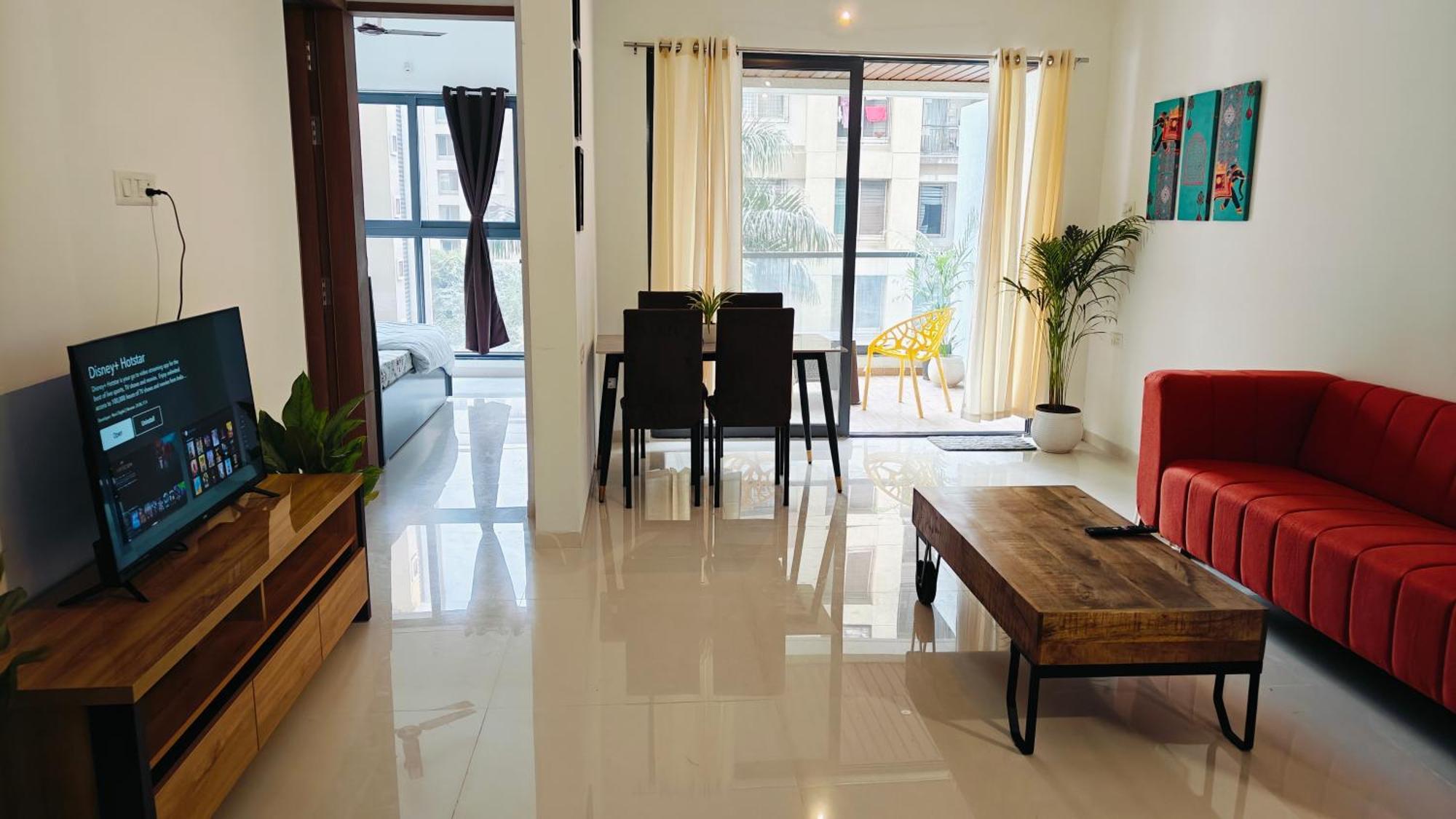 Bamboo 2bhk With Skylounge Apartment
