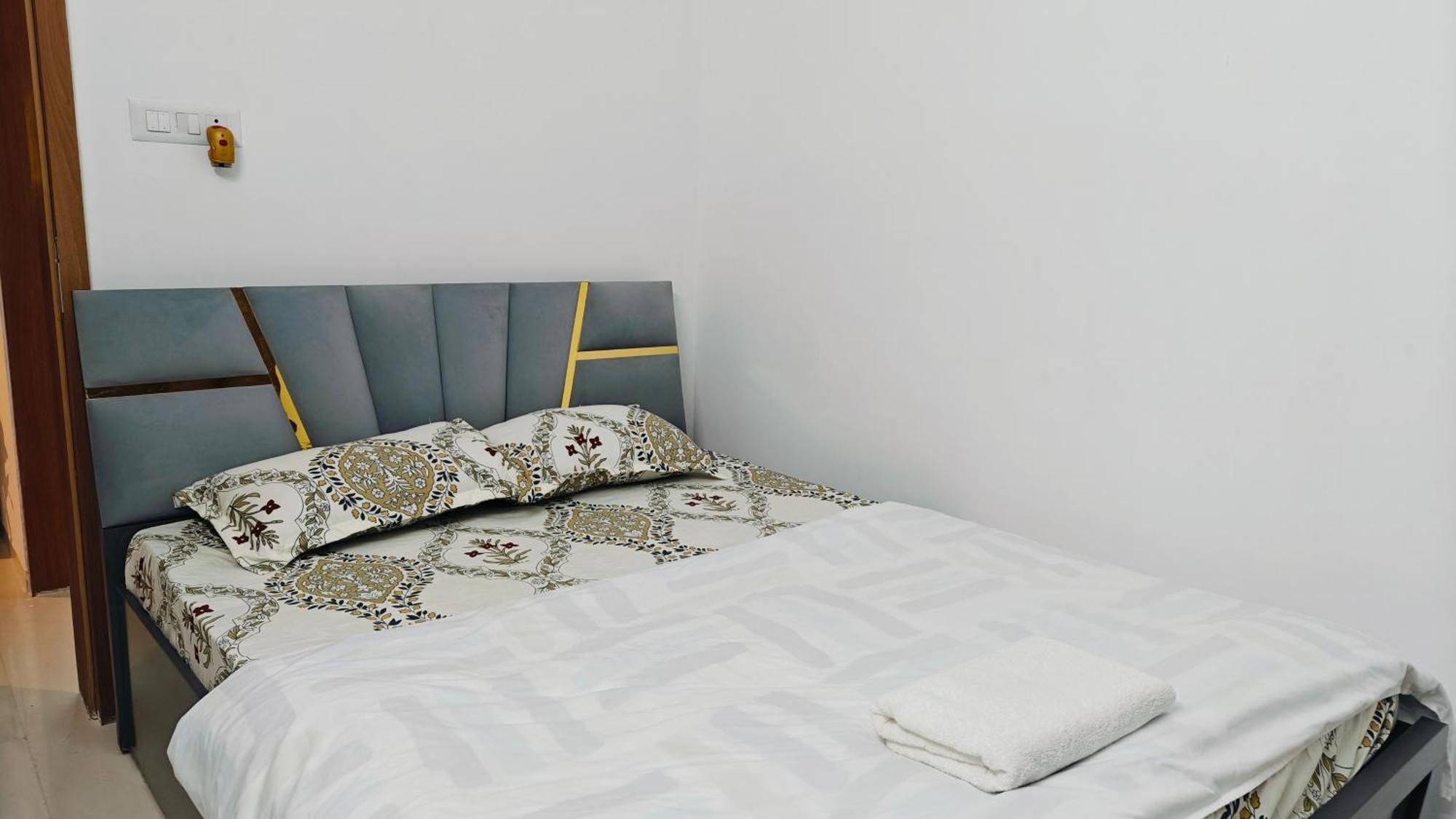 Bamboo 2bhk With Skylounge *