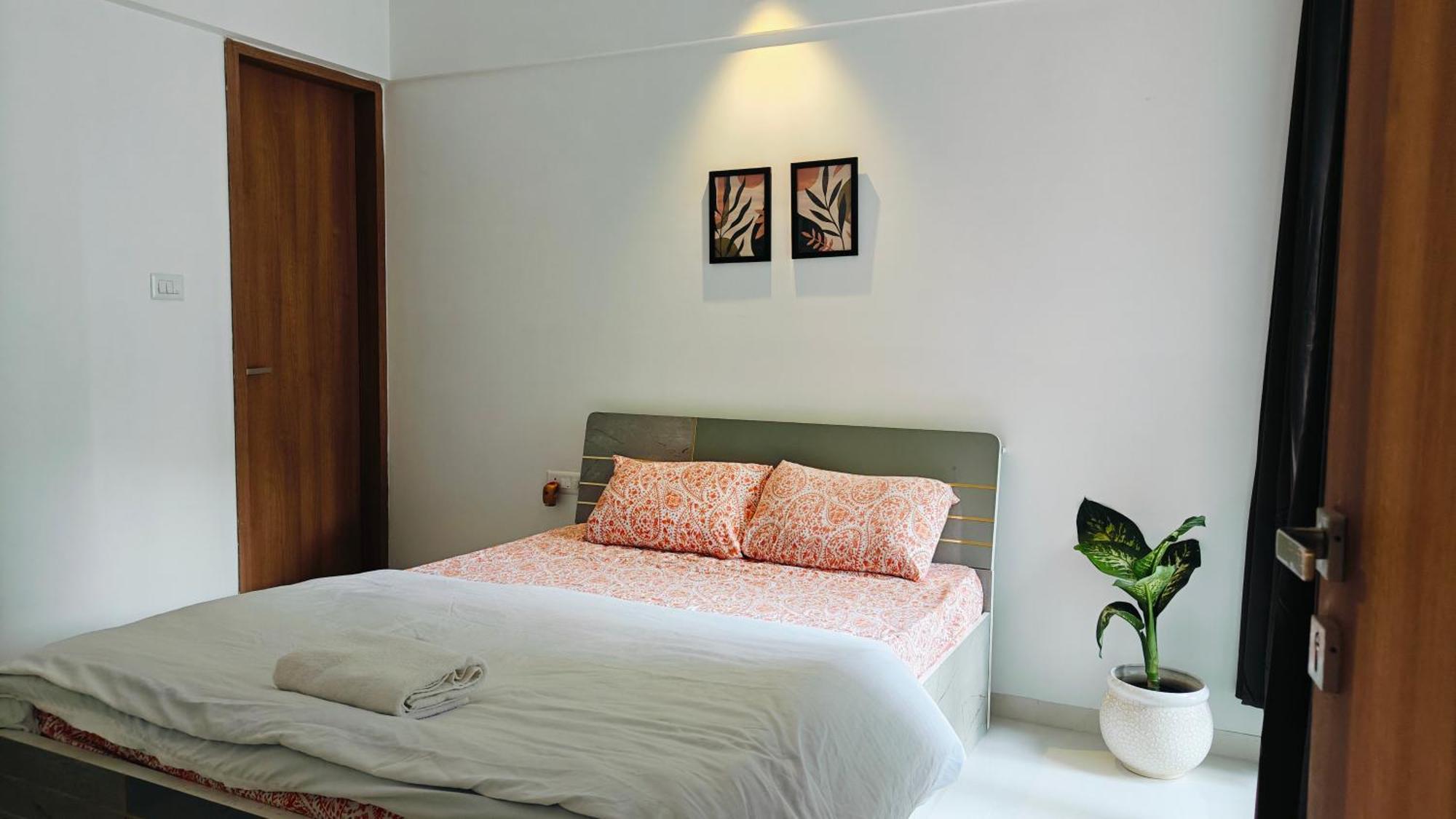 Bamboo 2bhk With Skylounge Apartment *