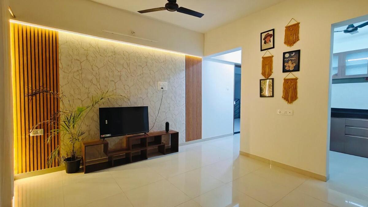Bamboo 2bhk With Skylounge Apartment